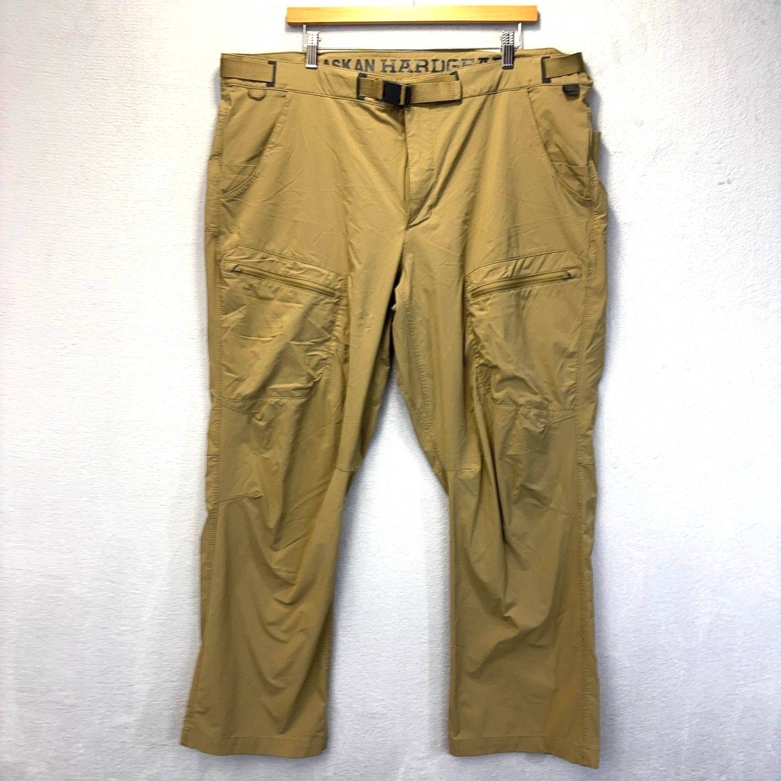 Alaskan Hardgear Lightweight Nylon Pants Mens 42x30 Travel Stretch Pockets Tan